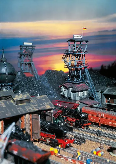 Szyb górniczy H0-1:87, Faller 130945
