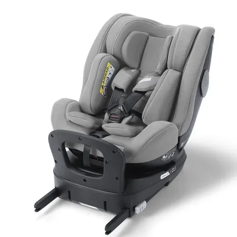 RECARO SALIA 125 I-SIZE fotelik dla dzieci 40-125 cm
