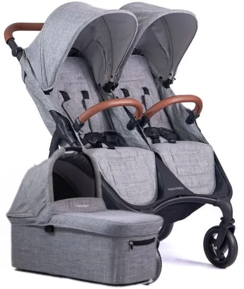 VALCO BABY SNAP DUO TREND wózek dziecięcy rok po roku