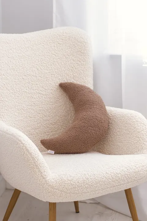 Poduszka księżyc Boucle - Brown