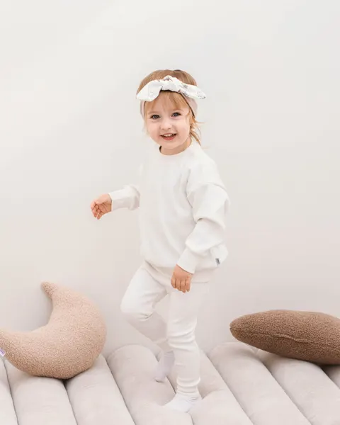 (Outlet) JUKKI Prążkowana bluza oversize - Ecru