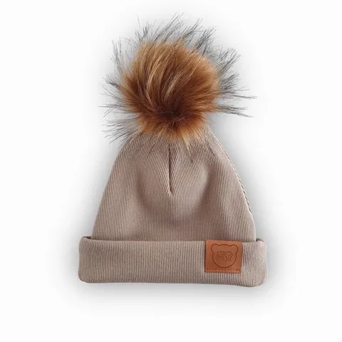Czapka z pomponem MAXI - NEUTRALNY BEŻ / Strojmisie