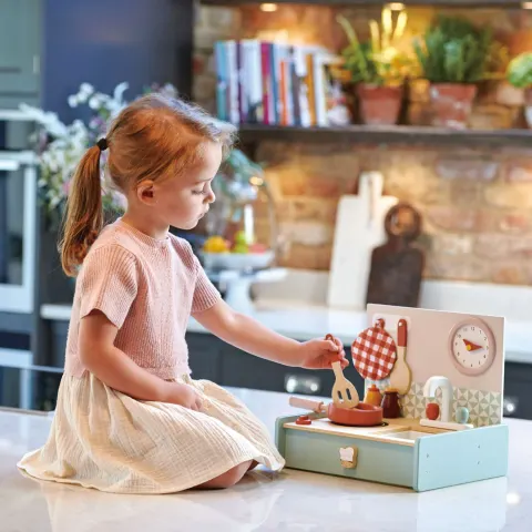 Drewniana kuchnia przenośna, Mini Chef / Tender Leaf Toys