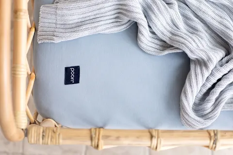 Prześcieradło do łóżeczka 60x120 Organic Dusty Blue, Poofi