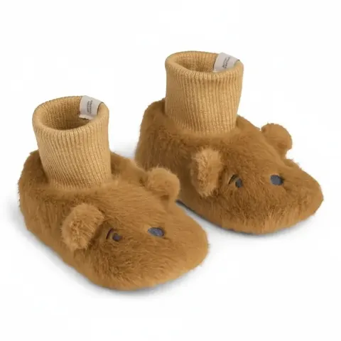 Pluszowe kapcie miś Beth - golden caramel / Liewood