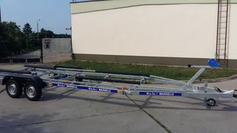 Przyczepa podłodziowa dmc 2400 kg
