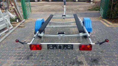 Przyczepa podłodziowa dmc 750 kg