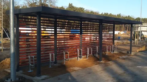 Wiata rowerowa Uran stalowo drewniana