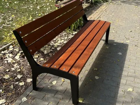 Ławka ogrodowa z oparciem Brico