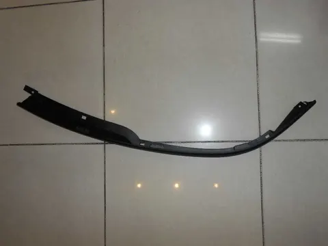 Spoiler lewy dolny zderzaka przedniego Opel Astra H