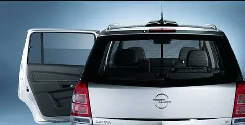 Osłony przeciwsłoneczne szyb bocznych Opel Zafira B 93199656
