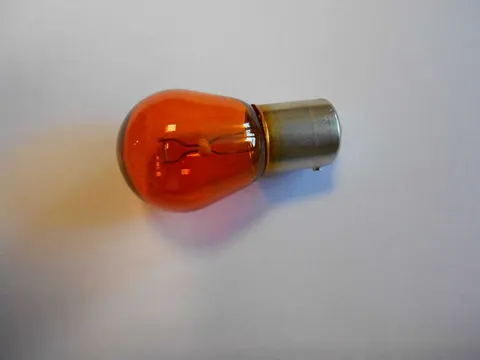 żarówka 12v 21w