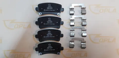 Klocki hamulcowe tył Opel Insignia