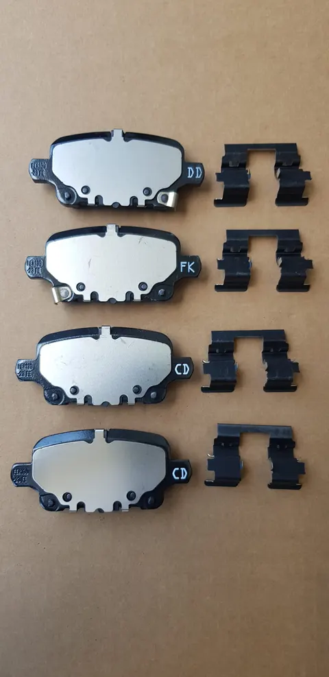 klocki hamulcowe tył opel insignia b