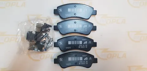 Klocki hamulcowe przód opel Crossland