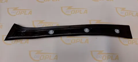 Uszczelka słupka środkowa Corsa E