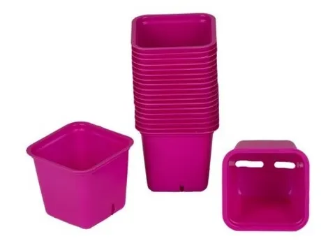 Doniczki kwadratowe VEFI 6x6cm różowe 30szt.