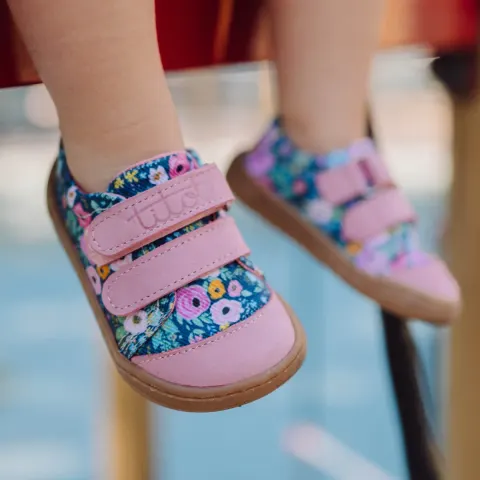 Kapcie barefoot dziecięce Navy Roses Kwiaty na rzep TITOT