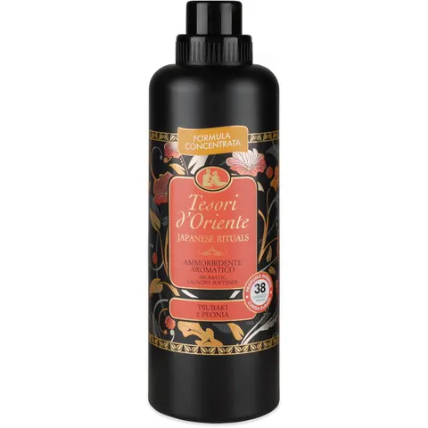 Tesori d'Oriente Japanese Rituals - płyn do płukania ubrań olej Tsubaki i piwonia (760 ml - 38 p)
