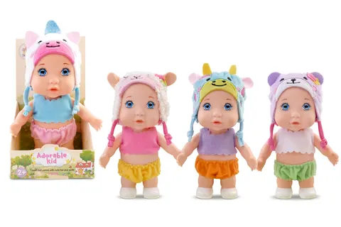 Artyk Laleczka Adorable Kid w czapeczce – bobas 15 cm, 2+