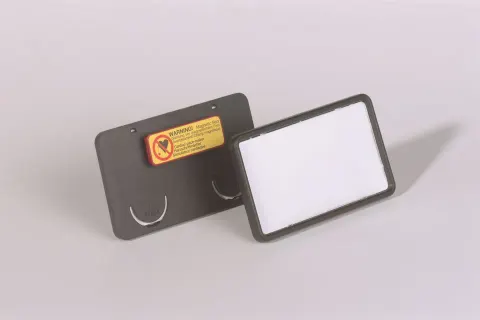 Identyfikator z magnesem 40x75mm czarny 25 sztuk 8129 01
