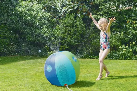 Piłka wodna tryskająca wodą bs toys buiten speel