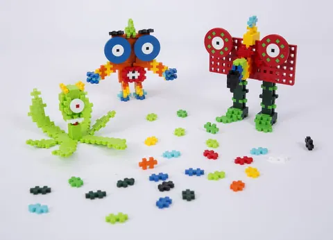 klocki plus-plus Stworki i Potworki Learn to build Mini Mix 240 szt.