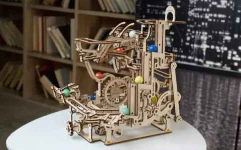Marble Run tor dla kulek model mechaniczny do składania 315 el. Ugears