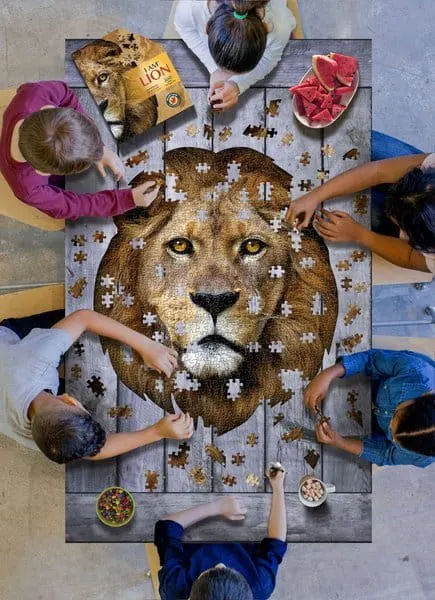 Puzzle konturowe Lew Madd Capp 550 el.