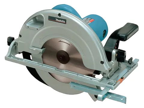 Makita Ręczna pilarka tarczowa 235 mm 5903R