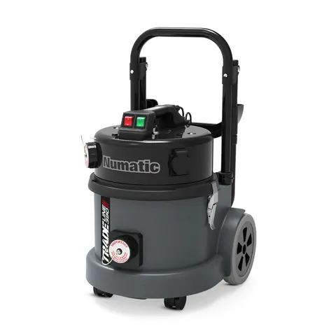 Odkurzacz przemysłowy Numatic TEM390A klasy M z gniazdem, 18 l