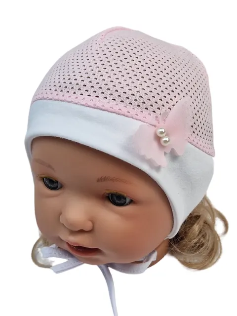 Letnia czapeczka dla dziewczynki motylek