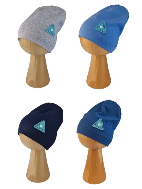 Czapka wiosenna/jesienna dla chłopca trójkąt