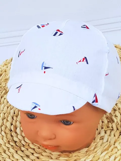 Letnia czapka z daszkiem dla chłopca STATECZKI