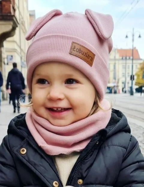 Prążkowana czapka w wywinięciem Łobuziara