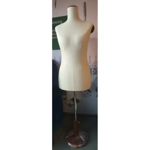 Manekin krawiecki rozmiar 38