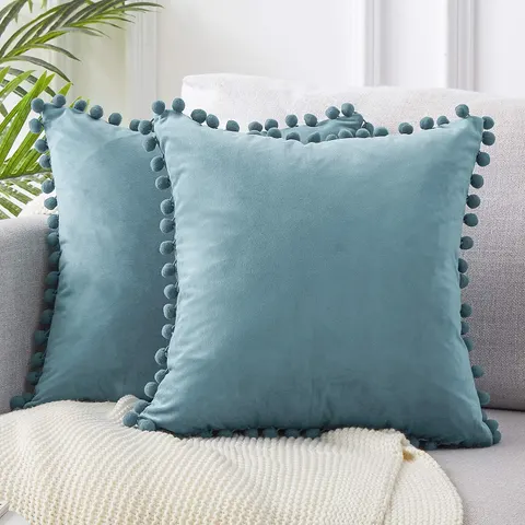 Poszewka Velvet POMPONS Blue 40x40 cm niebieski