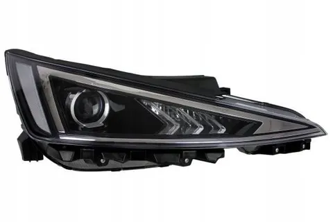 REFLEKTOR LAMPA PRAWA HYUNDAI ELANTRA VI SEDAN 16-E4