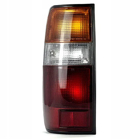 Lampa Tylna Lewa Toyota Land Cruiser 80 '90-97'E4
