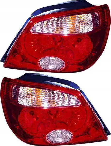 LAMPY TYLNE MITSUBISHI OUTLANDER I 1 '02-'06