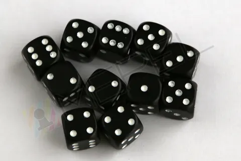 Kości Chessex - kostka k6 12mm Opaque Black/white