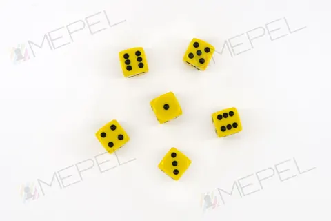 Kość/kostka do gry k6 16mm (oczka) - żółta (100 sztuk)