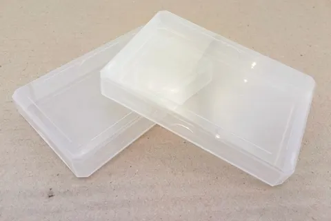 Pudełko na karty o rozmiarze 103x68mm