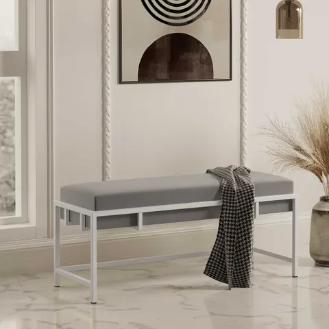 Ławka GLAM Szerokość 80 cm Stelaż Biały Mat Tapicerowane Siedzisko Do Przedpokoju Styl Glamour
