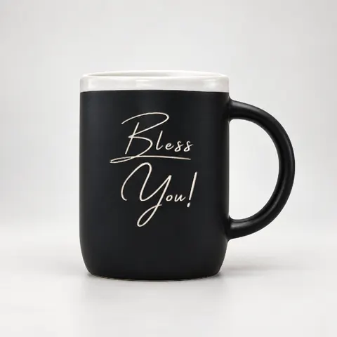 Czarny kubek z białym grawerem „Bless You!” – 310 ml