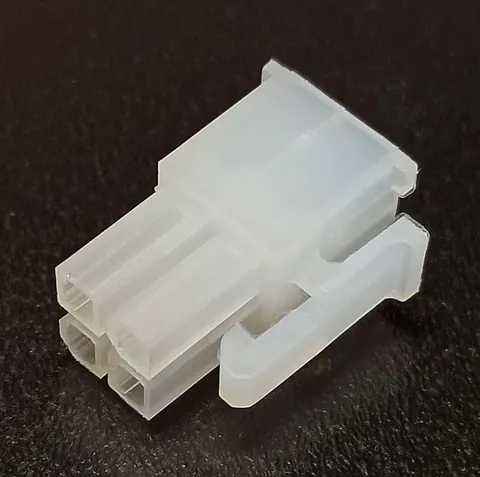 MFH04F gniazdo montowane na przewód 4 pin