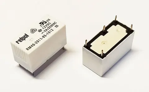 RM40-2011-85-1005 przekaźnik elektromagnetyczny SPDT, zas. 5Vdc