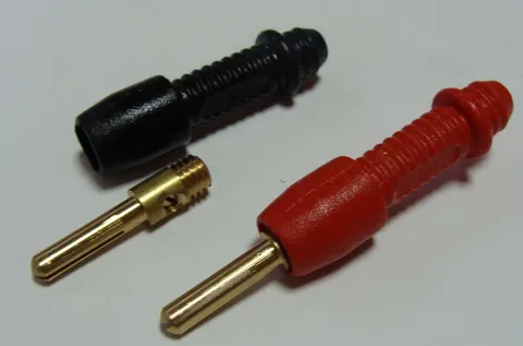 WB-1 wtyk bananowy na przewód 10A; 250V; czerwony