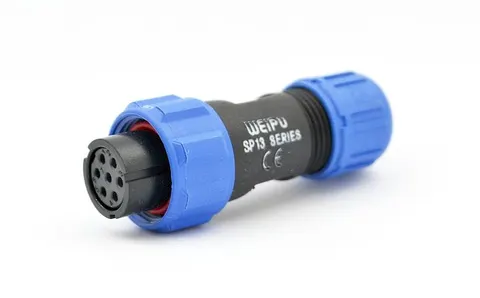 SP1310/S7 gniazdo na przewód 7 pin 125V / 5A