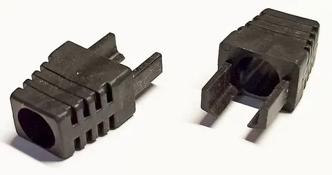 Odgiętka wtyku RJ45 8p8c czarna